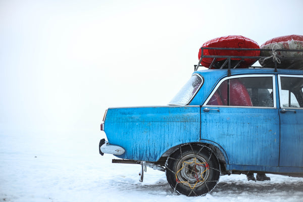 Ce nu trebuie sa ne lipseasca din masina in sezonul rece?